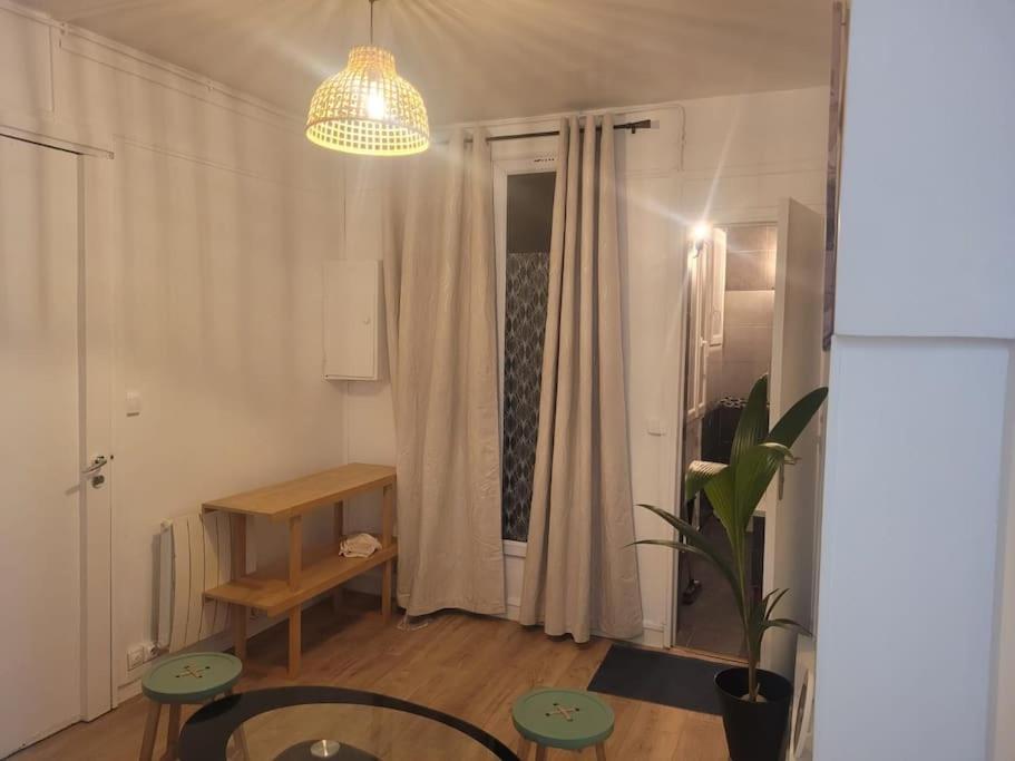 Charmant Appartement Pres De Montmartre París Exterior foto